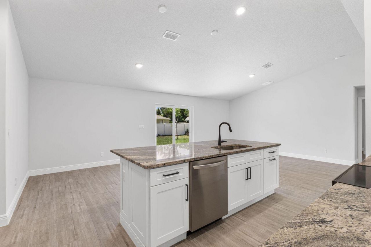 1949 SW Bayshore Boulevard, Port Saint Lucie, FL 34984 Photo