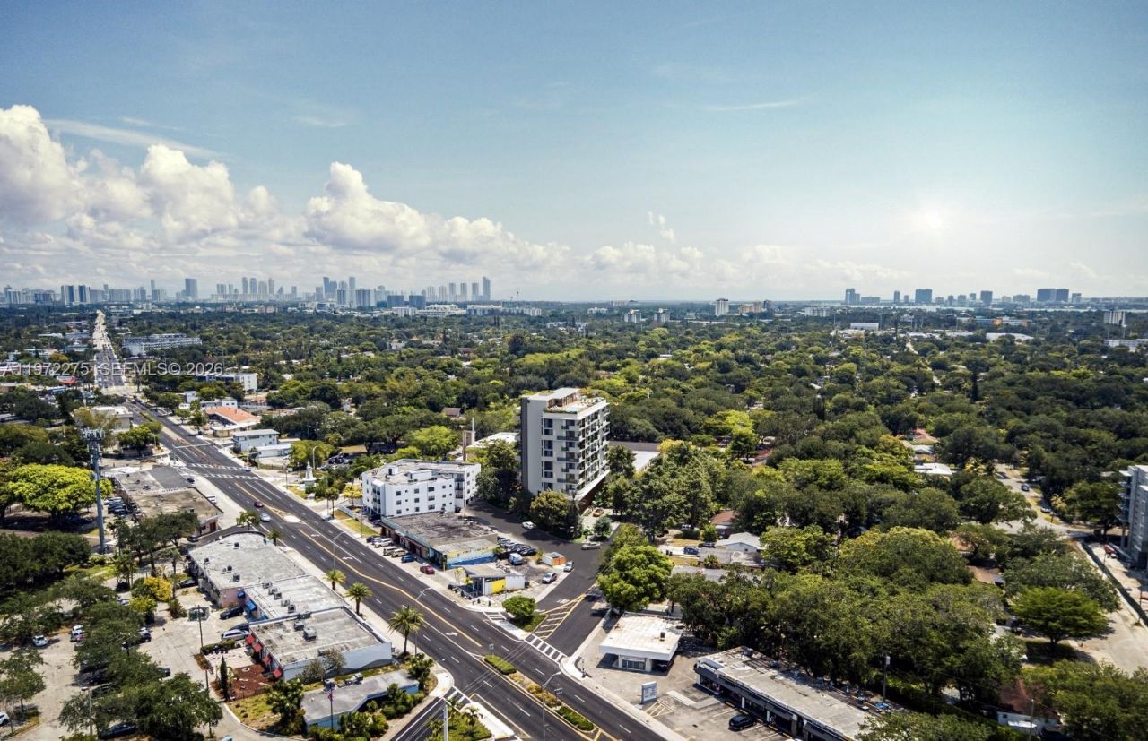 895 NE 131 , Unit 505, North Miami, FL 33161 Photo