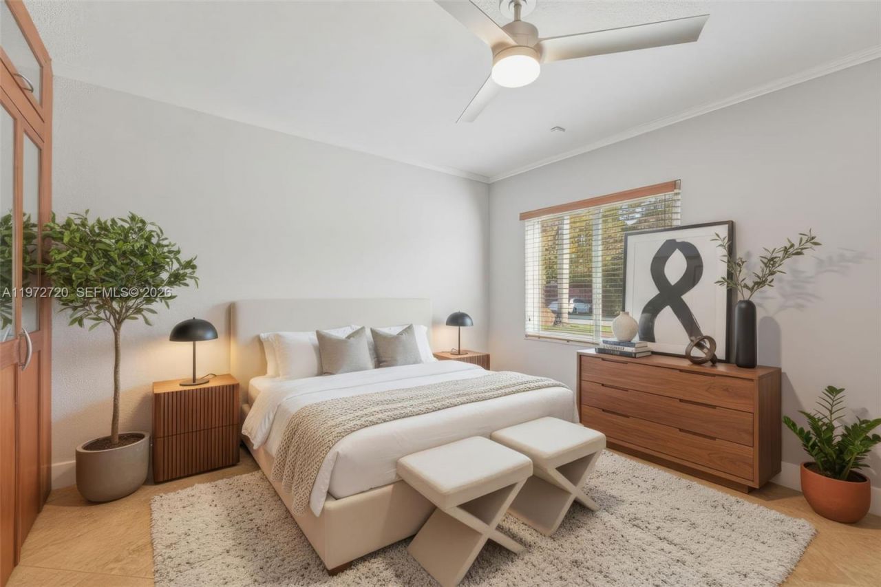 9475 SW 70th St, Miami, FL 33173 Photo