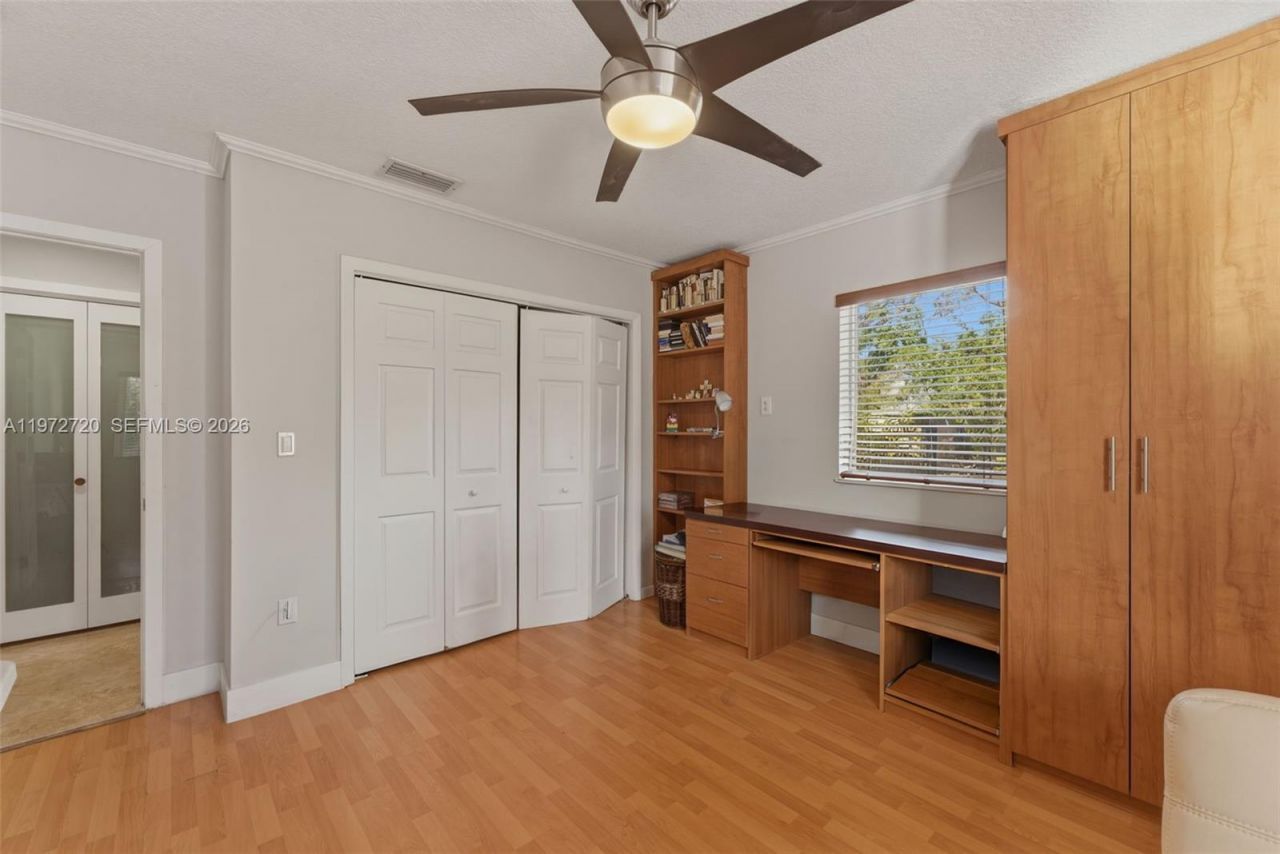 9475 SW 70th St, Miami, FL 33173 Photo