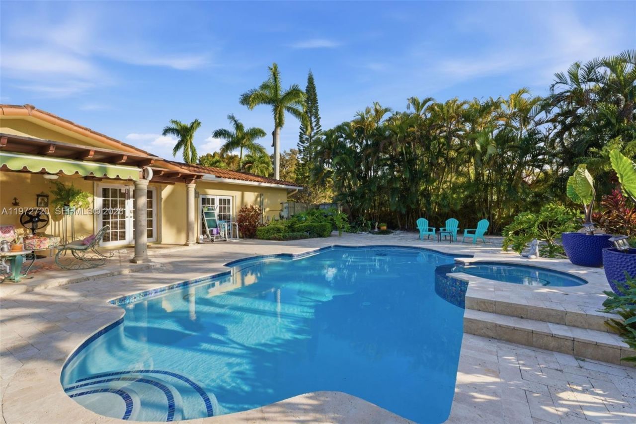 9475 SW 70th St, Miami, FL 33173 Photo