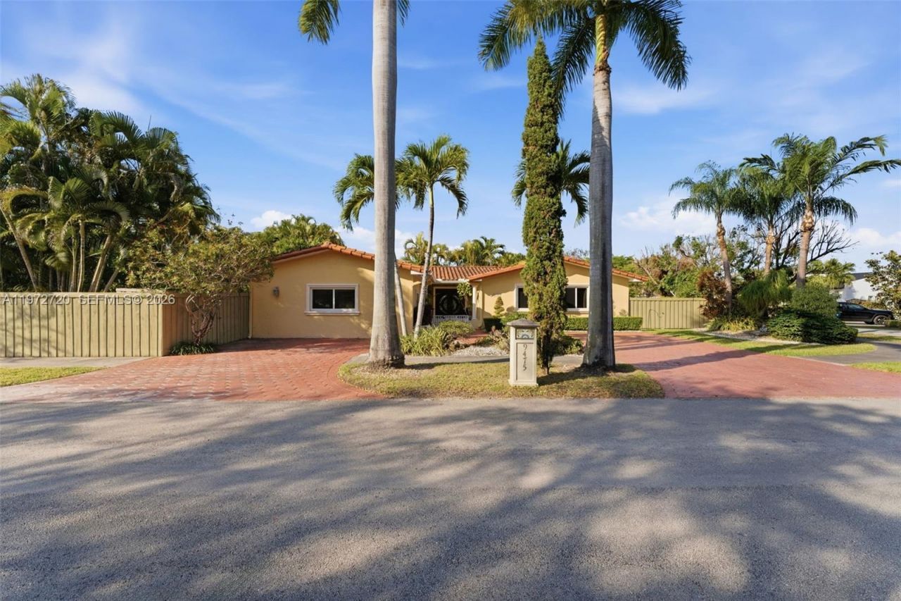 9475 SW 70th St, Miami, FL 33173 Photo