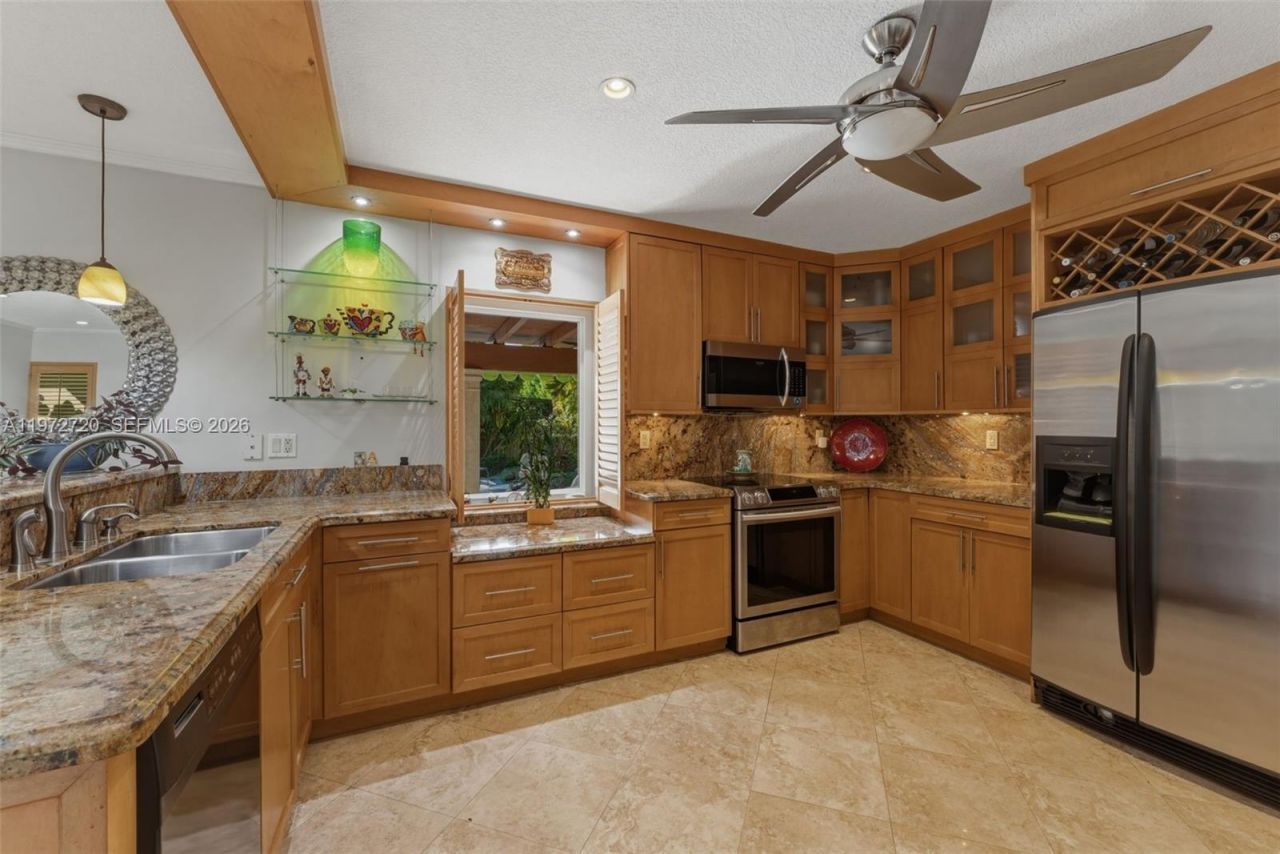 9475 SW 70th St, Miami, FL 33173 Photo