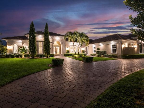 4950 E Sterling Ranch Cir, Davie, FL 33314