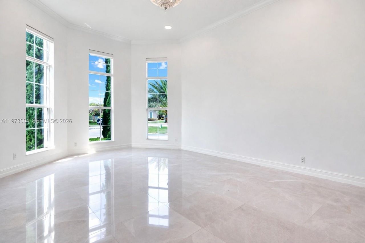 4950 E Sterling Ranch Cir, Davie, FL 33314 Photo