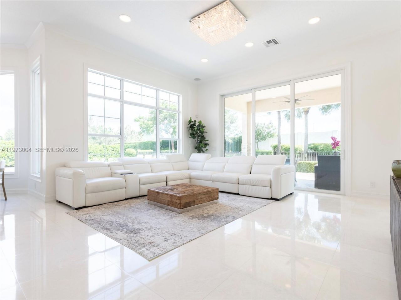 4950 E Sterling Ranch Cir, Davie, FL 33314 Photo