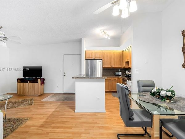 10715 W Clairmont Cir, Unit 212, Tamarac, FL 33321