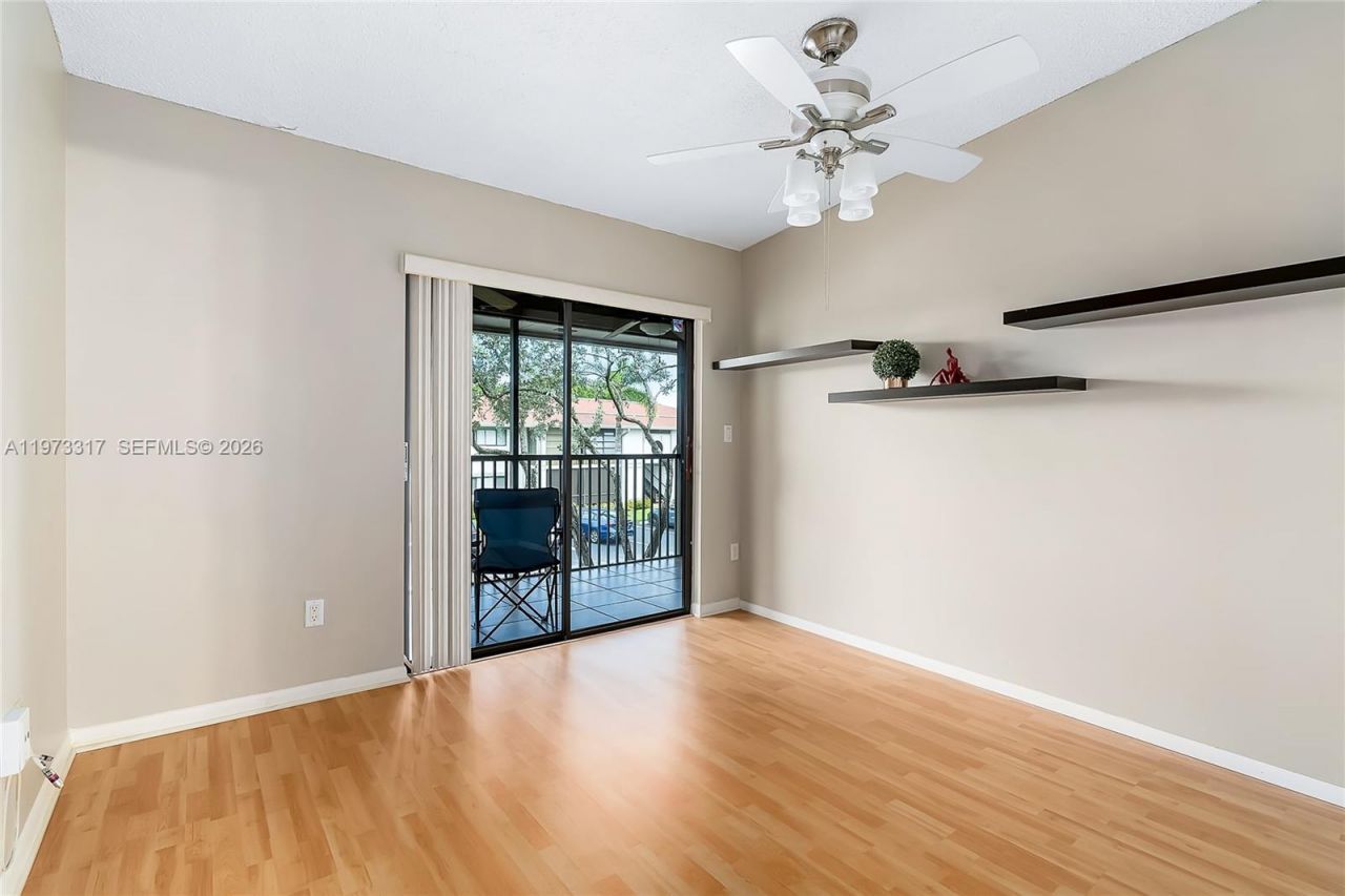 10715 W Clairmont Cir, Unit 212, Tamarac, FL 33321 Photo