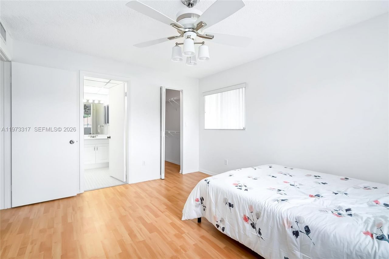 10715 W Clairmont Cir, Unit 212, Tamarac, FL 33321 Photo