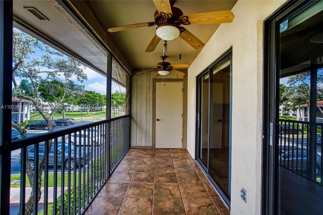 10715 W Clairmont Cir, Unit 212, Tamarac, FL 33321 Photo