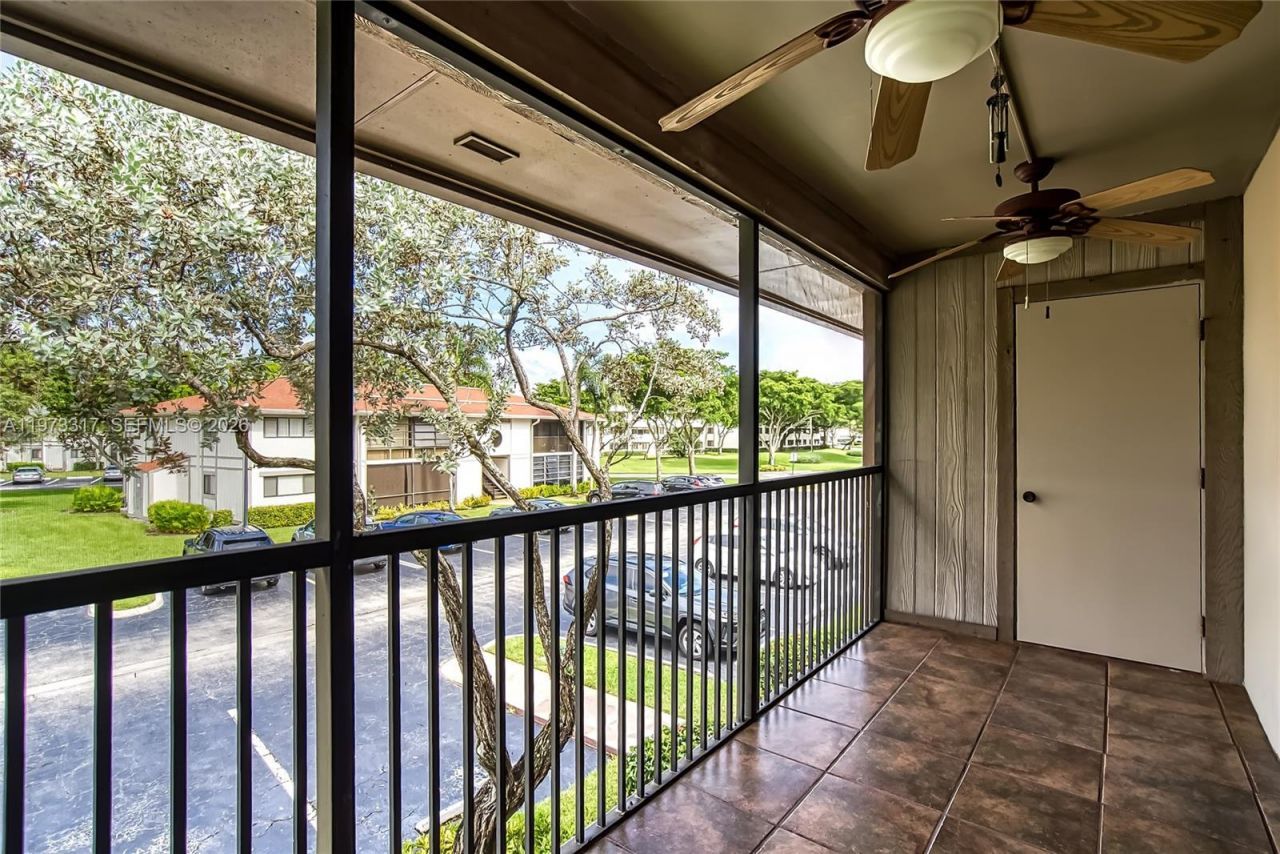 10715 W Clairmont Cir, Unit 212, Tamarac, FL 33321 Photo