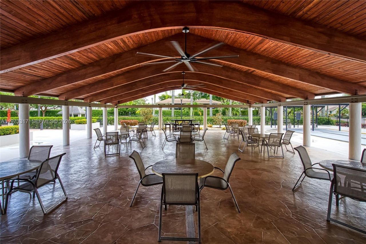 10715 W Clairmont Cir, Unit 212, Tamarac, FL 33321 Photo
