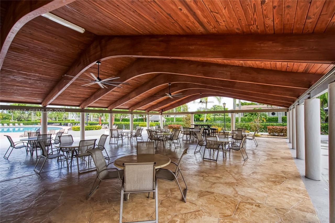 10715 W Clairmont Cir, Unit 212, Tamarac, FL 33321 Photo