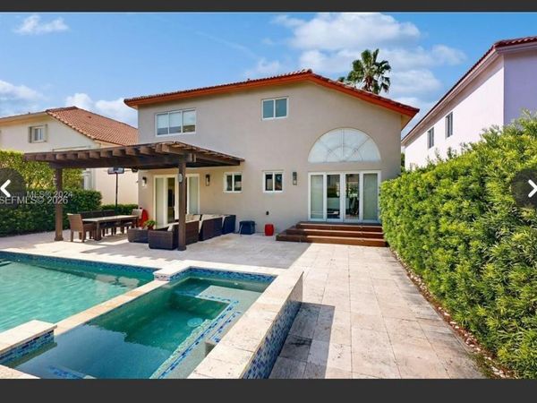 10942 NW 59th St , Doral, FL 33178