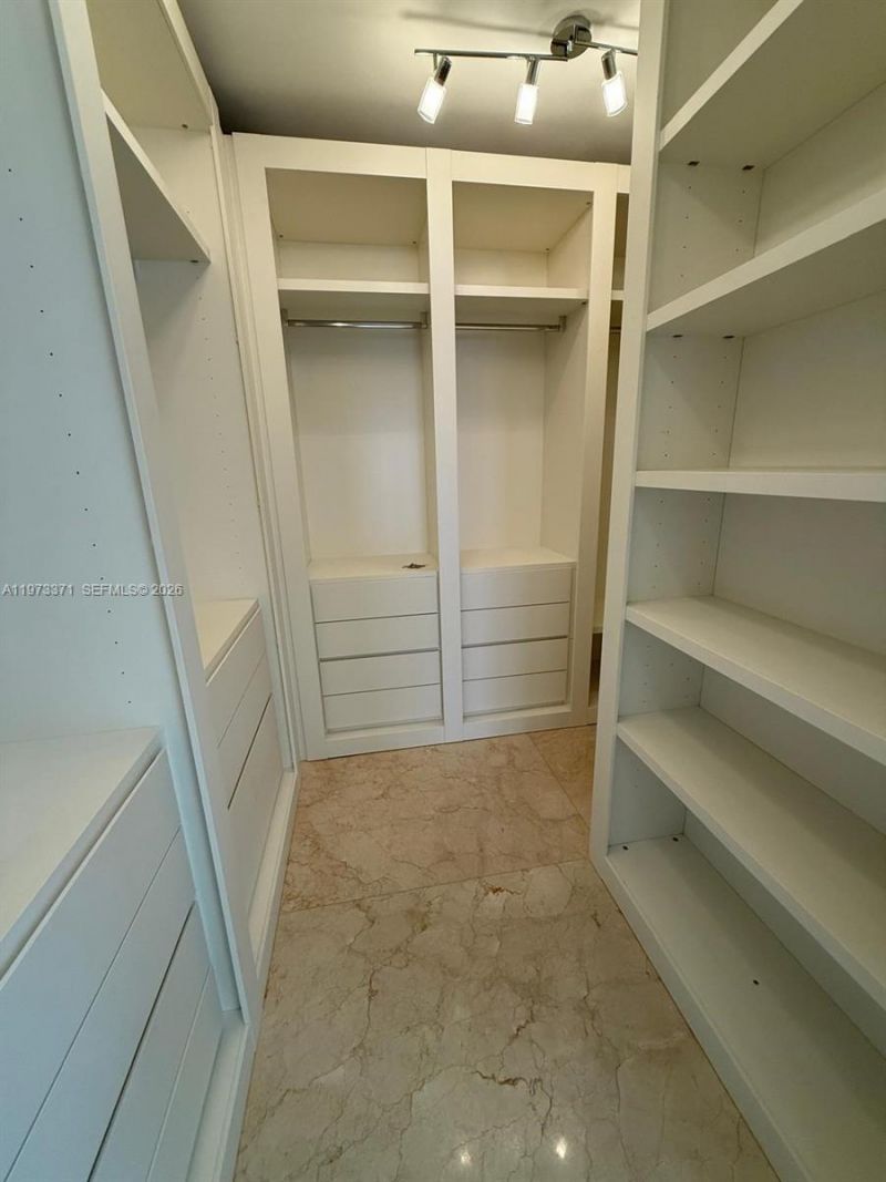 10942 NW 59th St , Doral, FL 33178 Photo