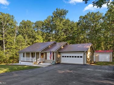 25281 BOLING LANE, RHOADESVILLE, VA 22542