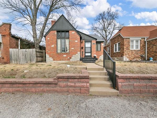 7117 W Florissant Avenue , Jennings, MO 63136