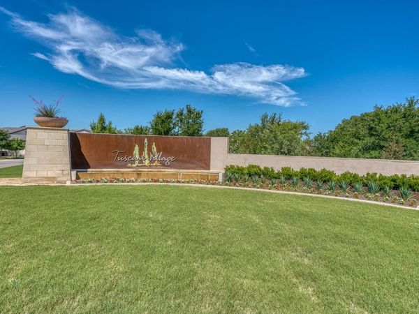 101 Amiata DR, Horseshoe Bay, TX 78657