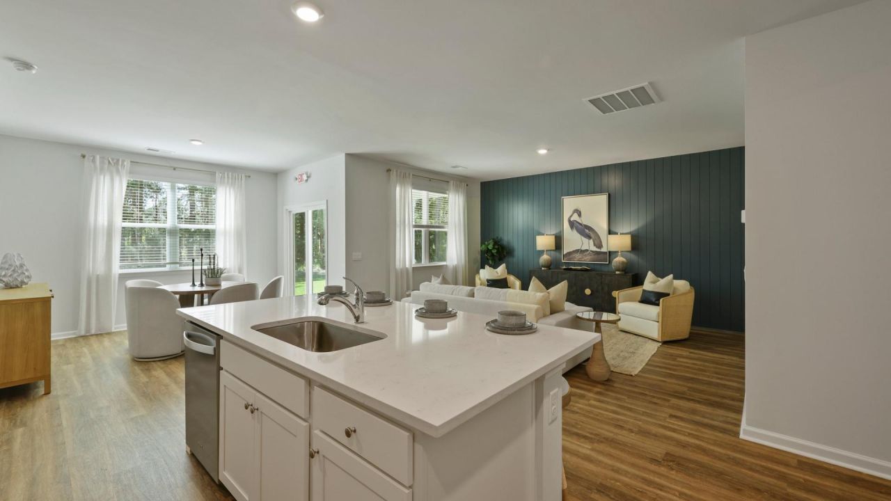 3928 Aberfeldy Lane Photo 5