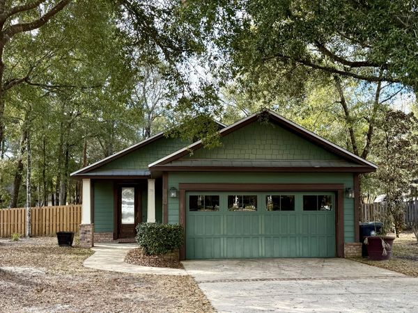 70 Jakes Way, Freeport, FL 32439