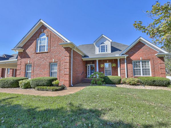 507 Lena Way , Lebanon, TN 37087