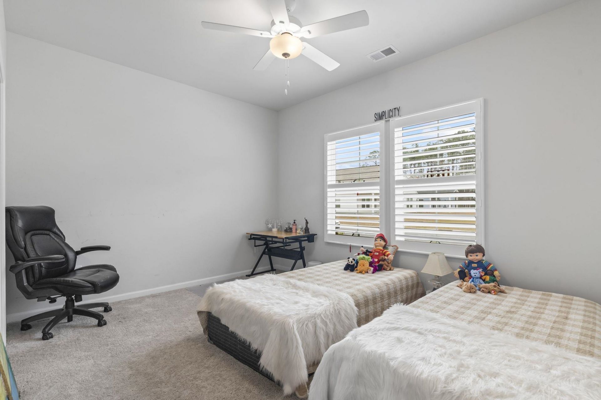 439 Mcgarry Dr. Photo 10