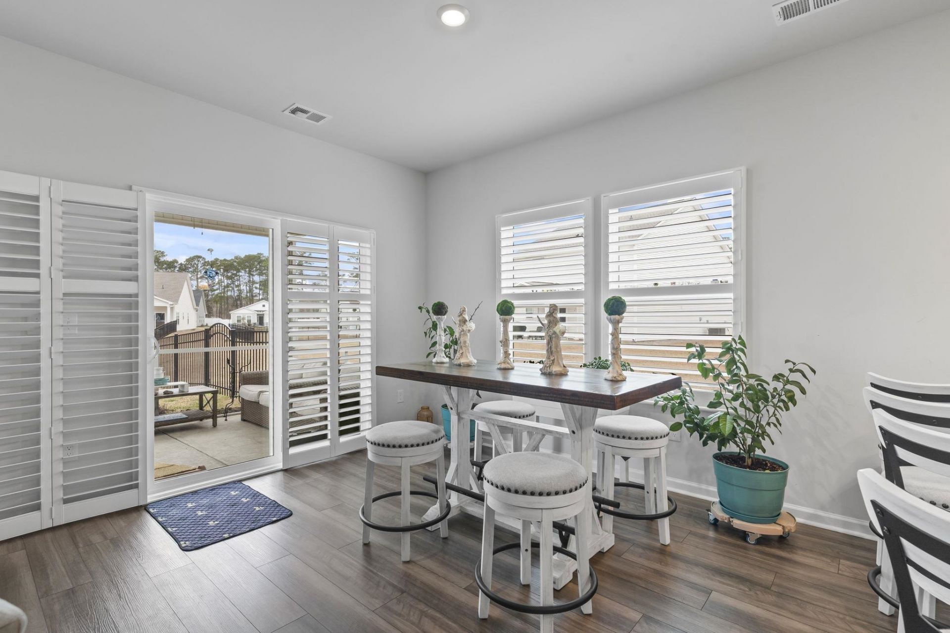 439 Mcgarry Dr. Photo 21