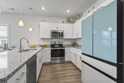 439 Mcgarry Dr. photo 4