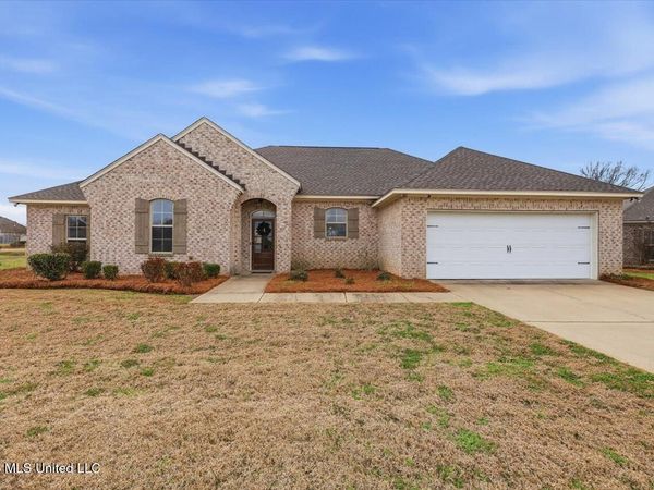 142 Western Ridge Circle, Canton, MS 39046