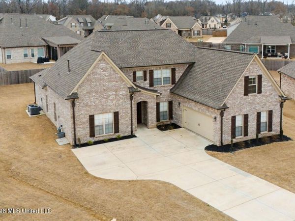 1567 Eden Loop, Hernando, MS 38632