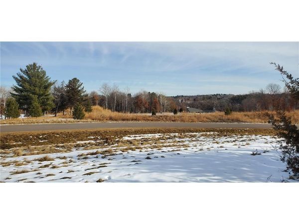 992 Moon Glow Road, Hudson, WI 54016