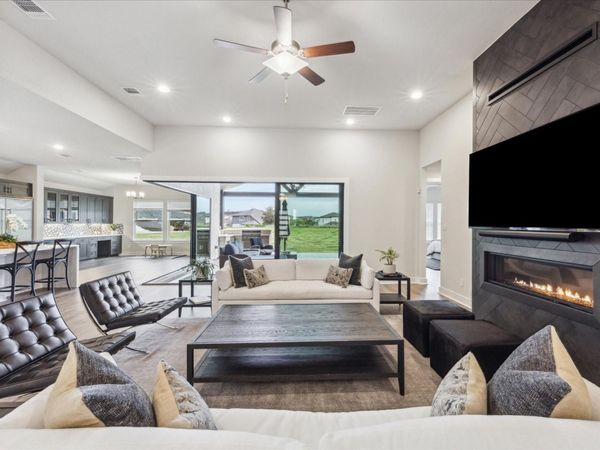 700 Echelon PL, Austin, TX 78738