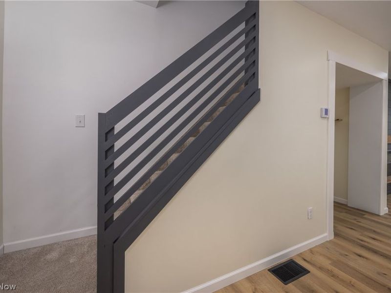 530 E High Street, Uhrichsville, OH 44683 Photo 16