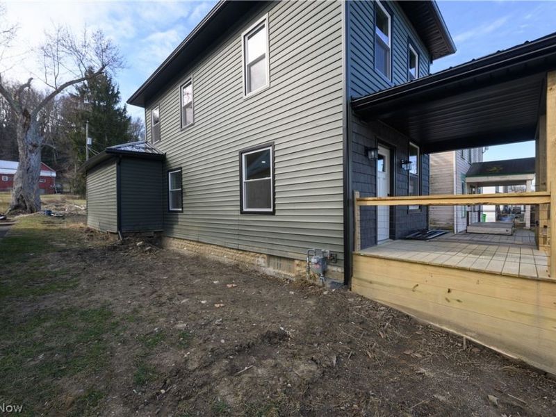 530 E High Street, Uhrichsville, OH 44683 Photo 2