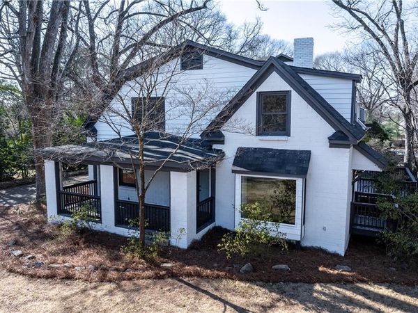 2413 Charleston Oaks Lane , Decatur, GA 30030