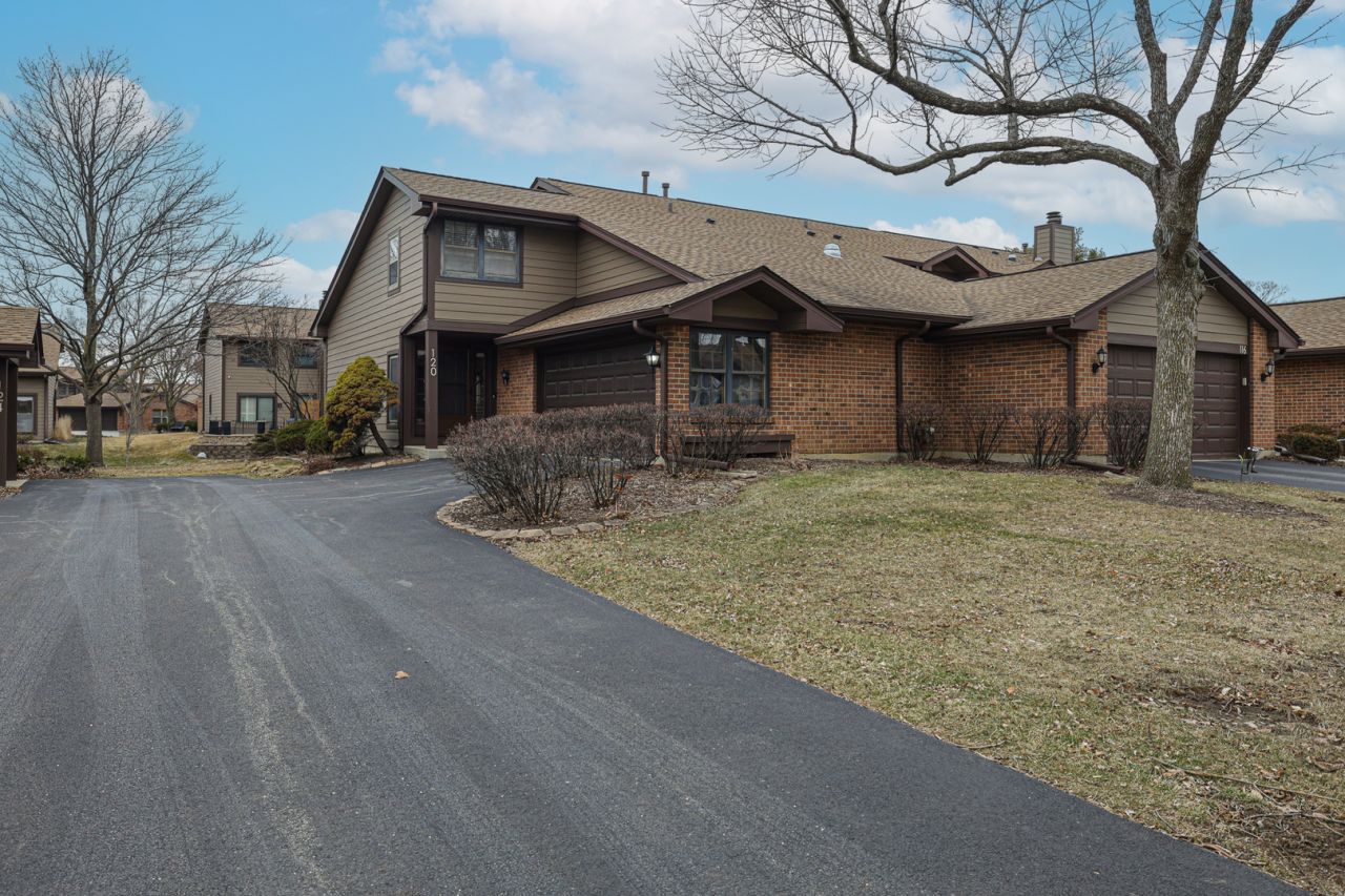 120 White Birch Lane, Westmont, IL 60559 Main Photo