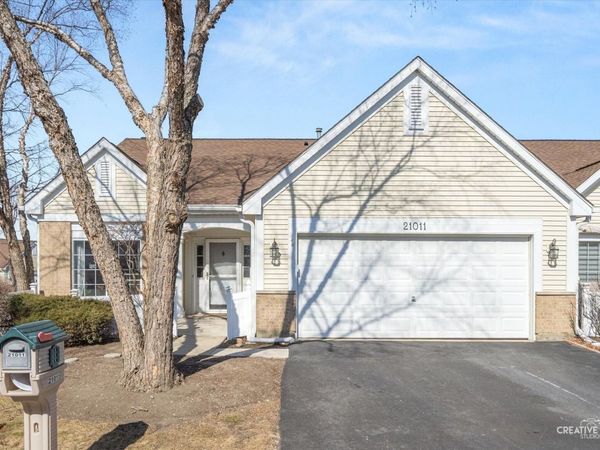 21011 W Snowberry Court, Plainfield, IL 60544