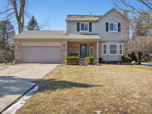 4207 Sunburst Avenue, Waterford Twp, MI 48329