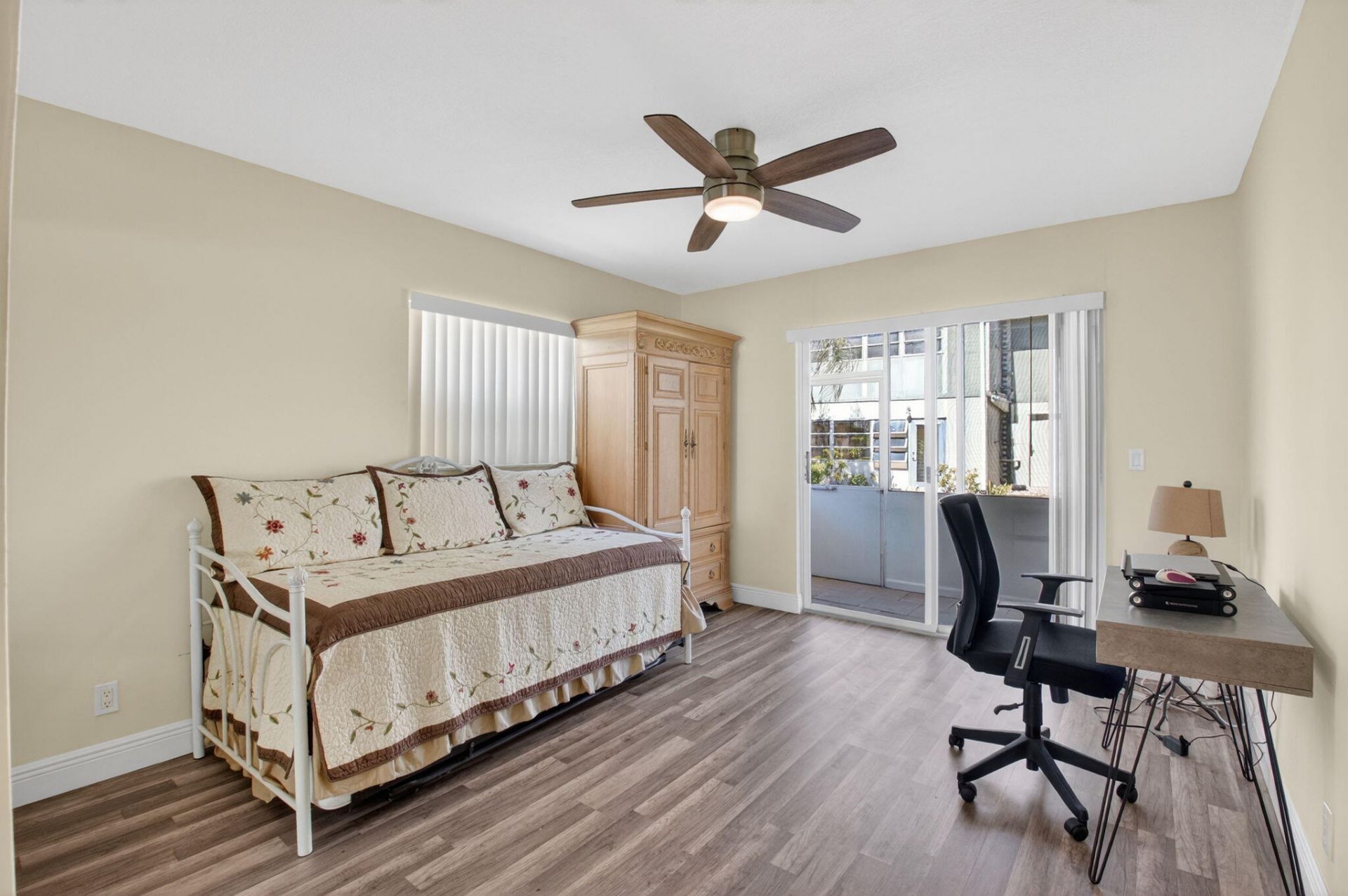 205 Flanders E, Delray Beach, FL 33484 Photo