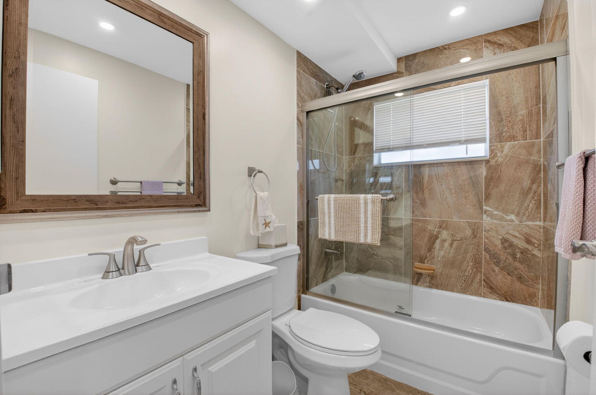 205 Flanders E, Delray Beach, FL 33484 Photo