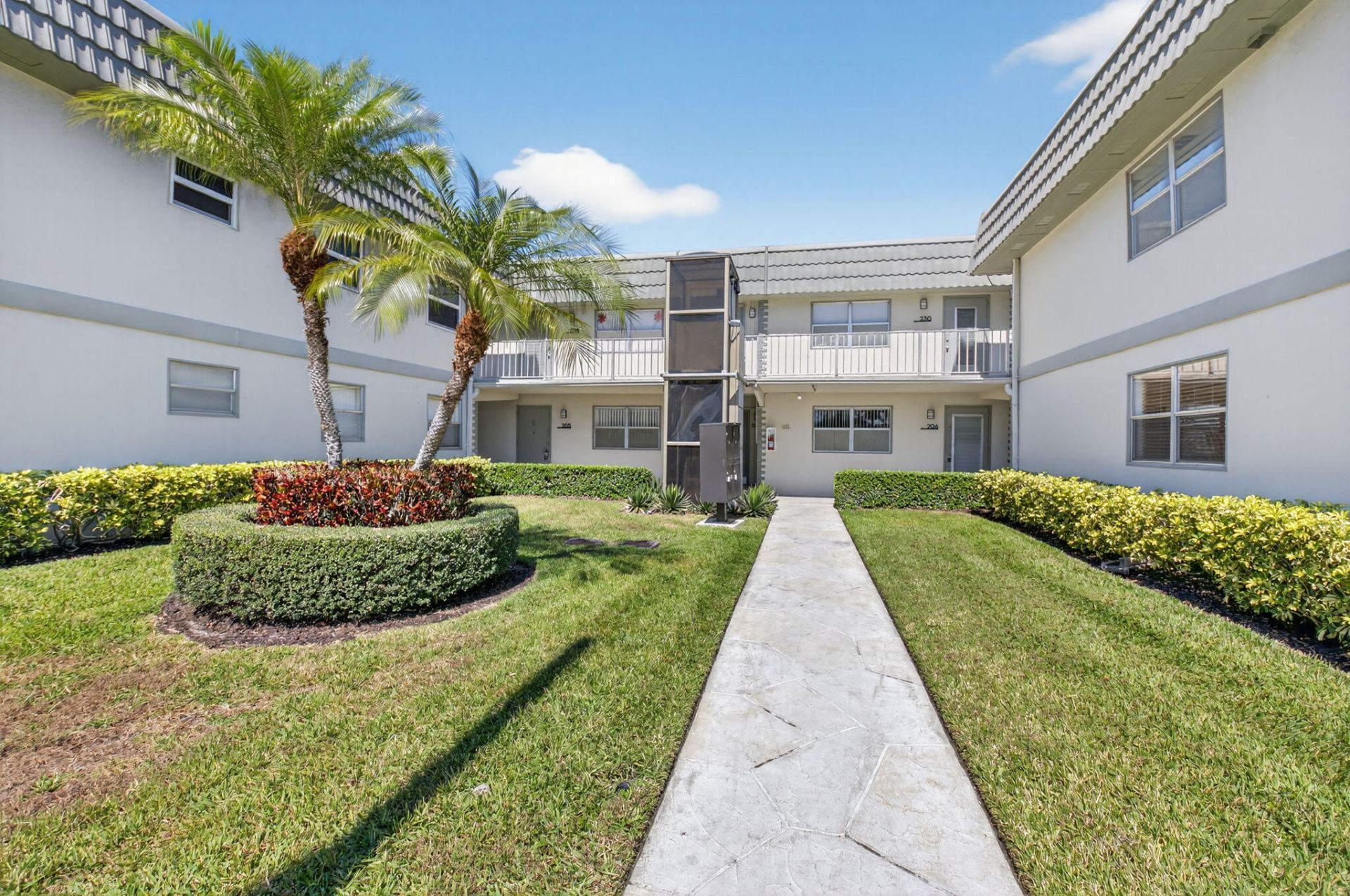 205 Flanders E, Delray Beach, FL 33484 Photo
