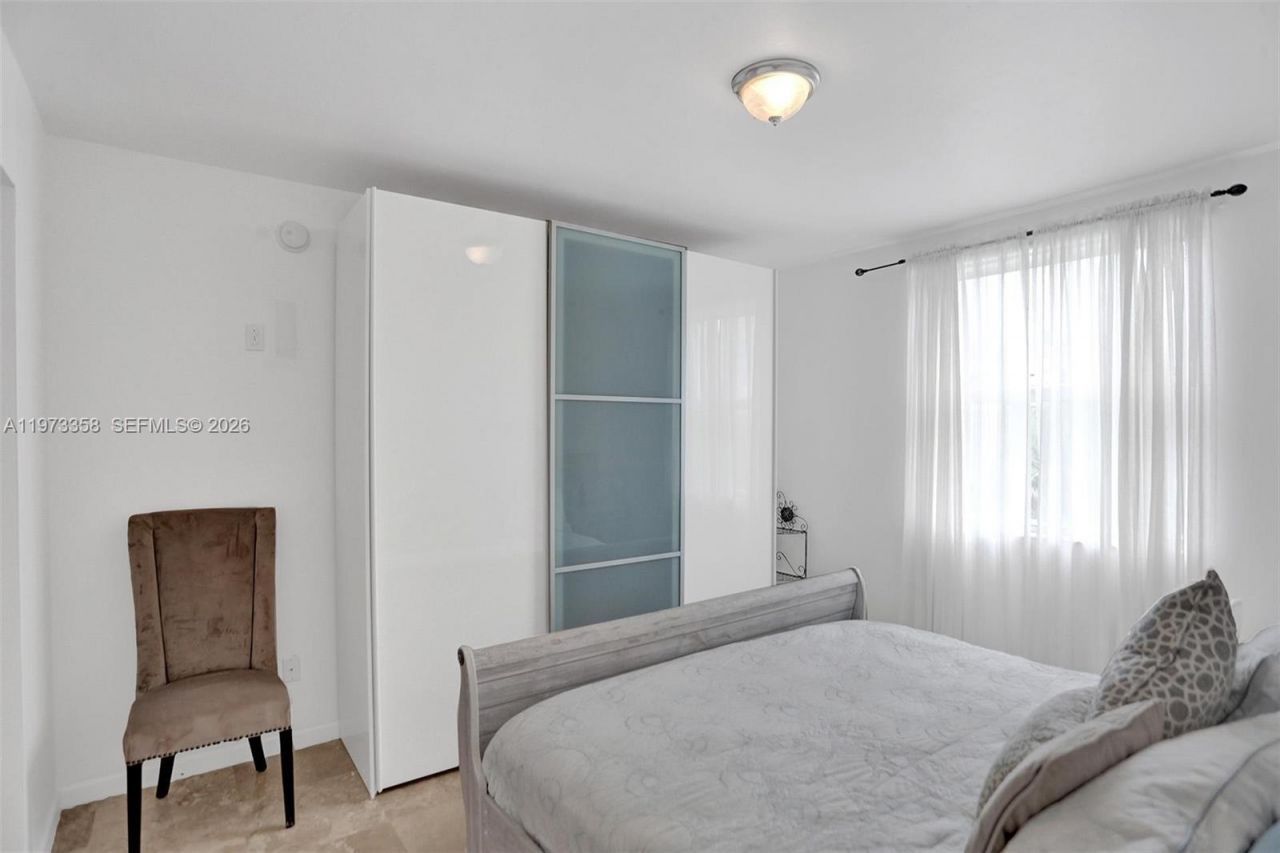 17100 N Bay Rd, Unit 1501, Sunny Isles Beach, FL 33160 Photo