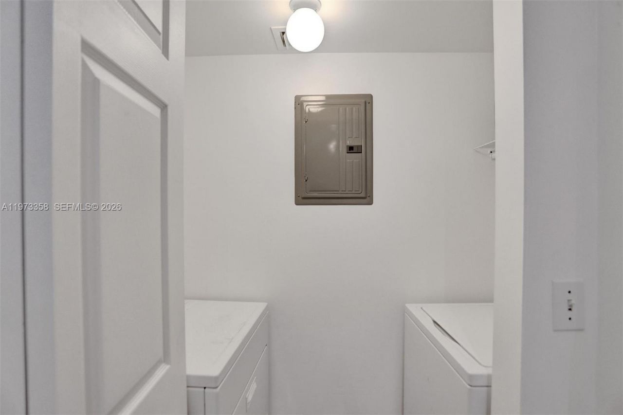 17100 N Bay Rd, Unit 1501, Sunny Isles Beach, FL 33160 Photo