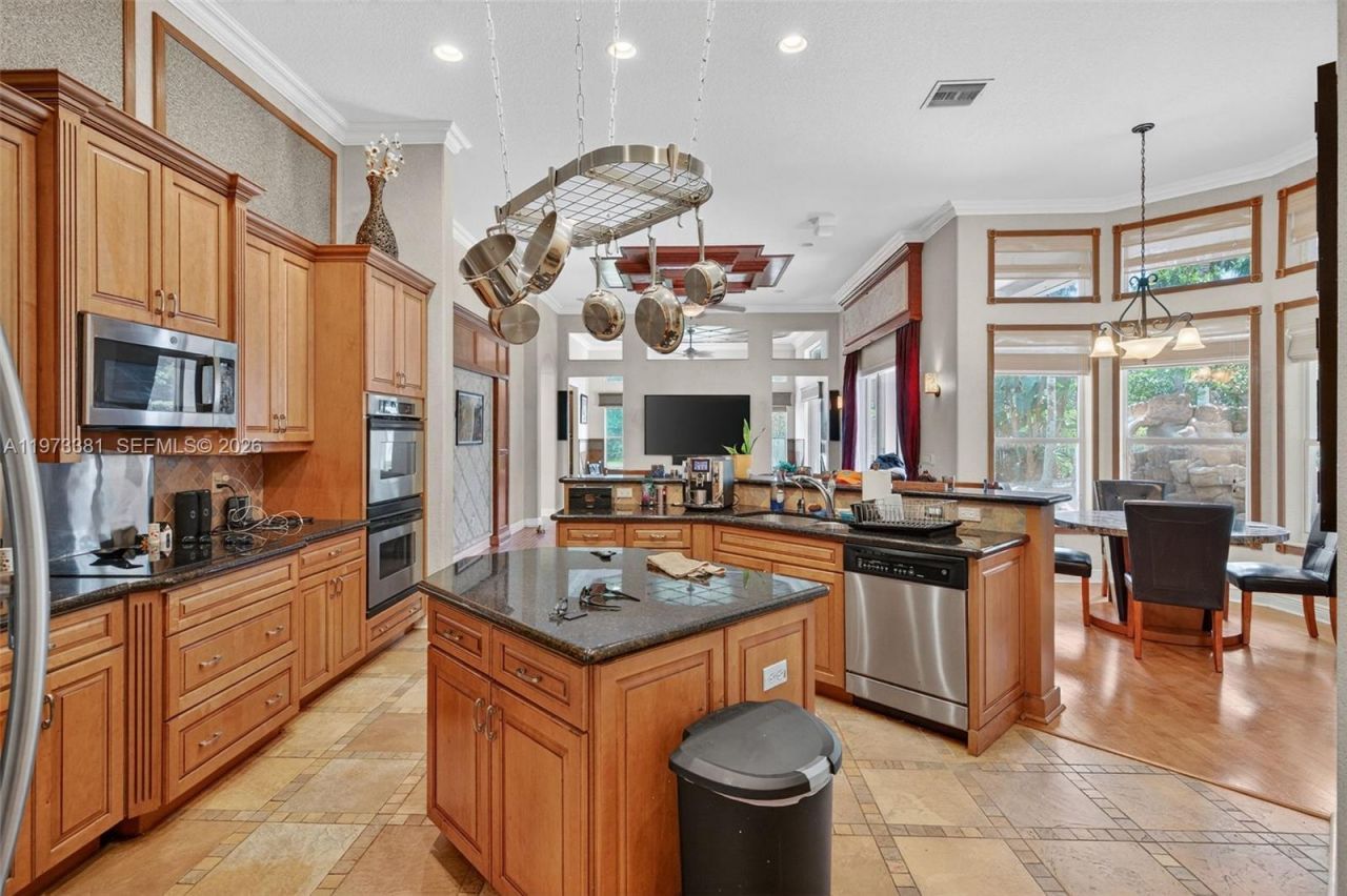 3792 Churchill Downs Dr , Davie, FL 33328 Photo