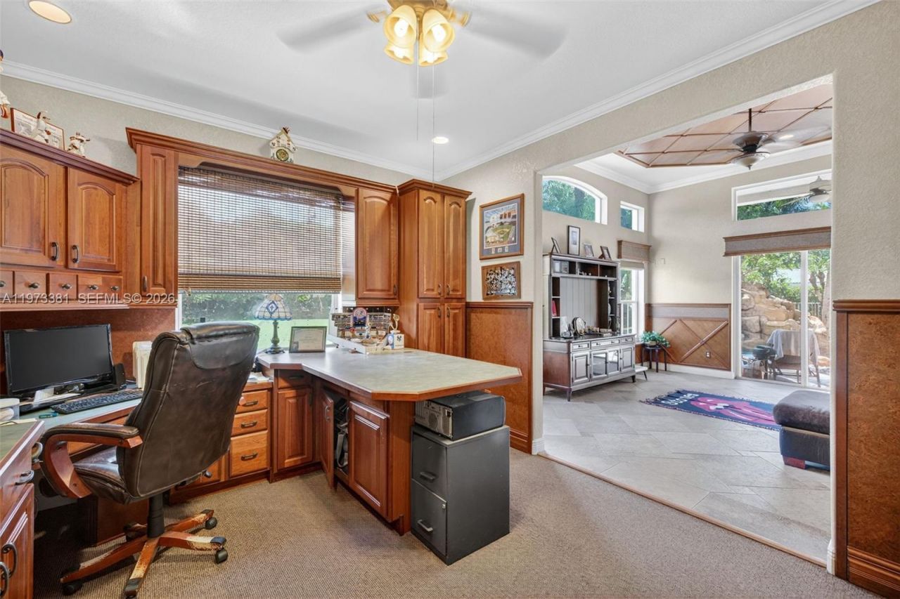 3792 Churchill Downs Dr , Davie, FL 33328 Photo