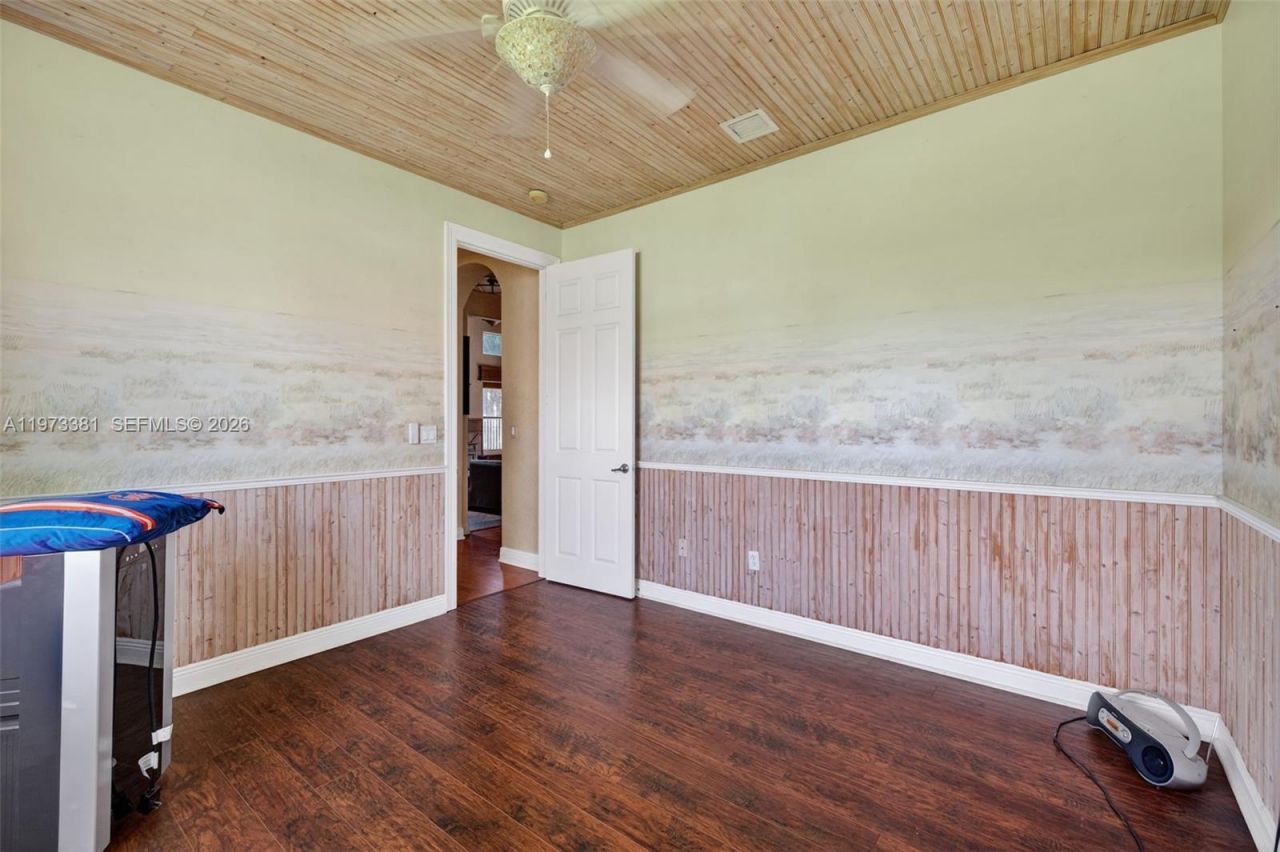 3792 Churchill Downs Dr , Davie, FL 33328 Photo