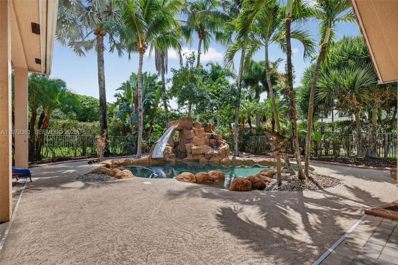 3792 Churchill Downs Dr , Davie, FL 33328 Photo