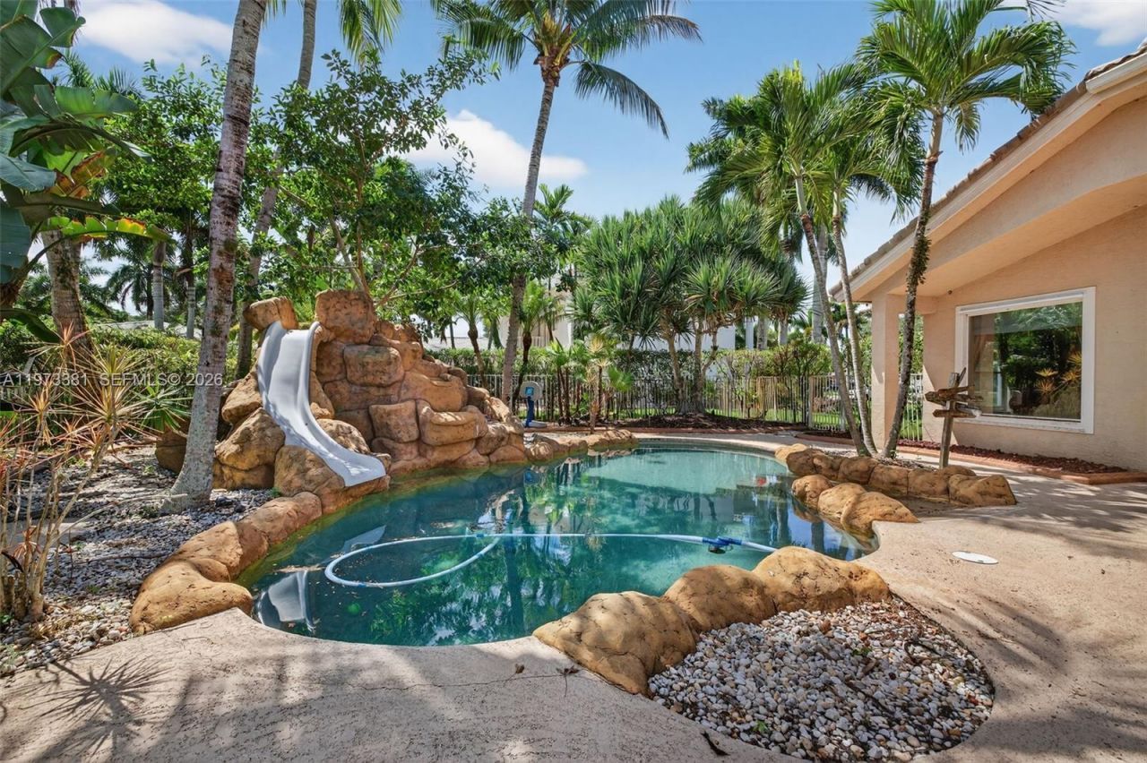 3792 Churchill Downs Dr , Davie, FL 33328 Photo