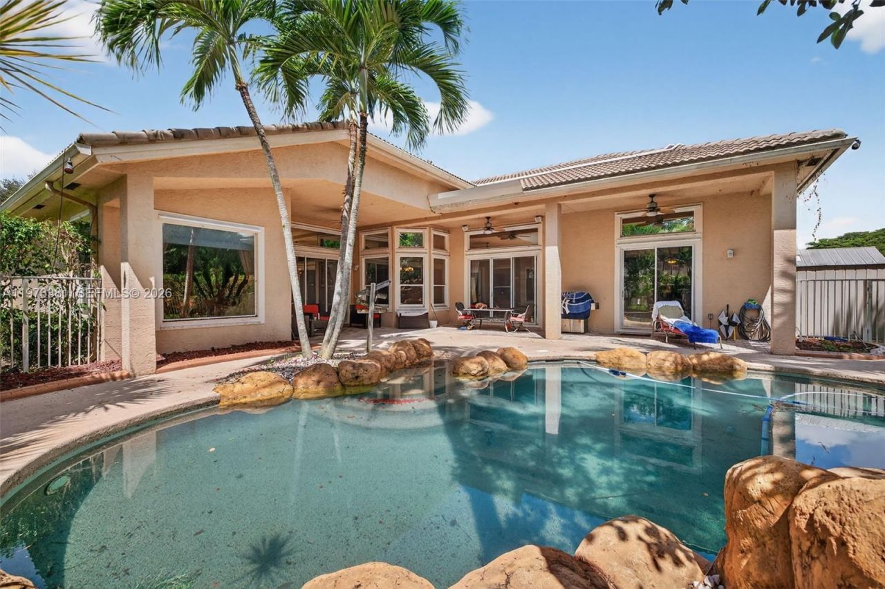 3792 Churchill Downs Dr , Davie, FL 33328 Photo