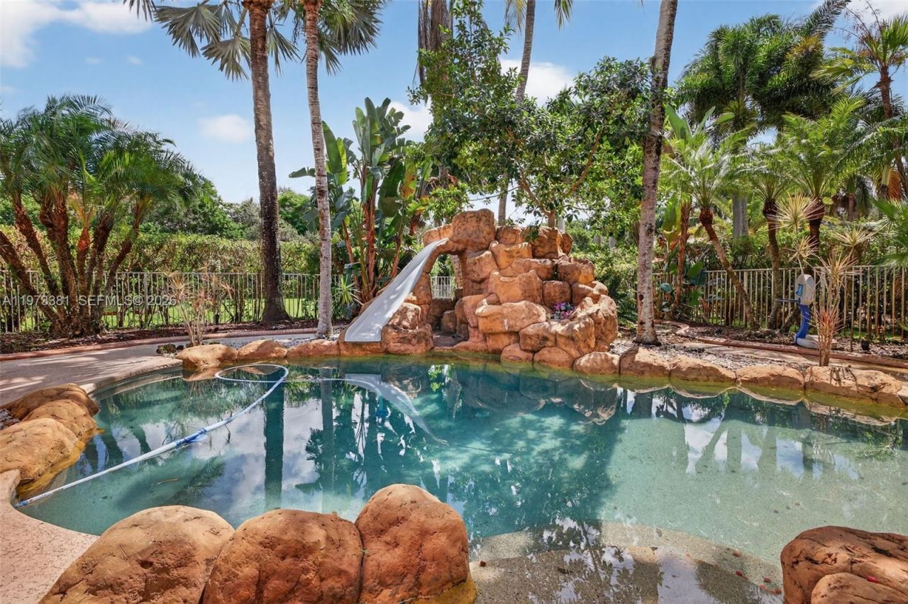 3792 Churchill Downs Dr , Davie, FL 33328 Photo